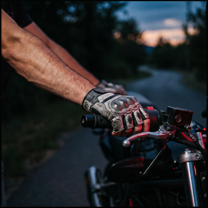 Professional Half Finger Motorcycle Gloves Breathable Anti-Slip Wear-Resistant Cycling Gloves for Racing Outdoor Riding Electric Bike