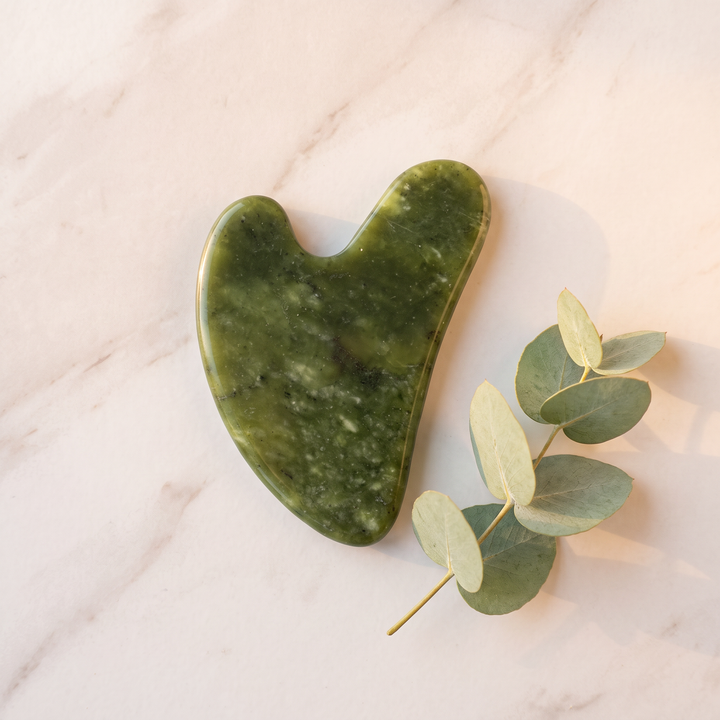 Professional Jade Gua Sha Scraping Tool Heart Shape Natural Jade Stone Face Neck Body Massage Scraper Skin Therapy Recovery Tool