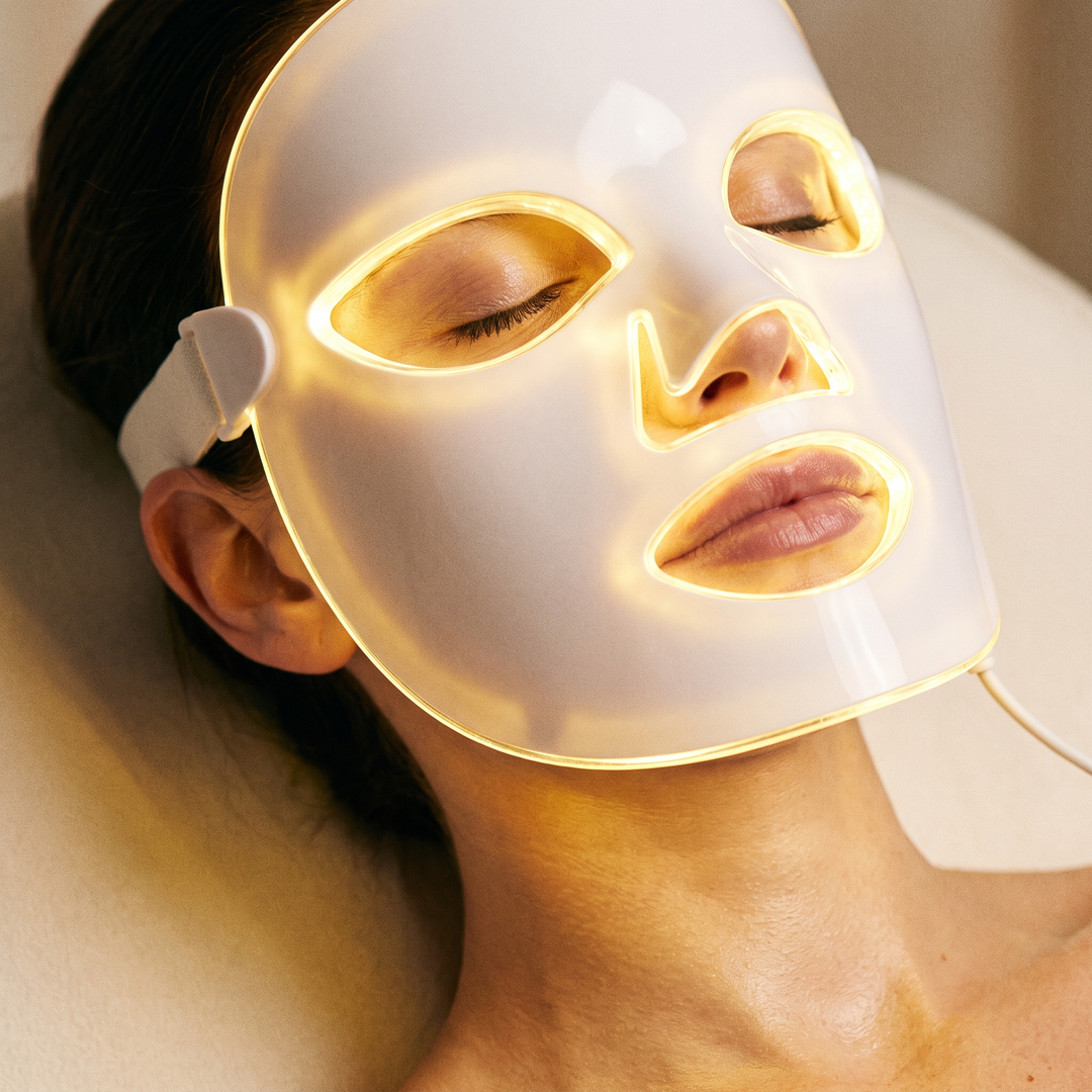 Professional LED Face &amp; Neck Light Therapy Mask 7 Colour Red Light Skin Rejuvenation Anti-Ageing Beauty Device for Home Skincare Facial Treatment