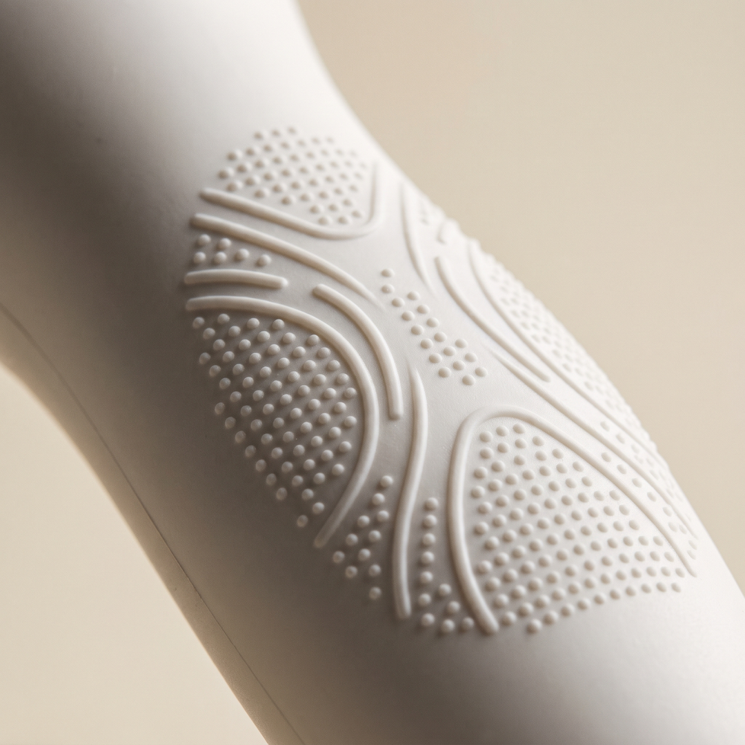 Professional Radio Frequency Body Contouring Machine LED Light Skin Tightening Cellulite Massager Fat Reduction Slimming Device for Home Use Body Shaping